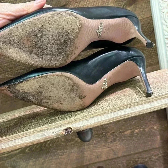 PRADA Black Leather Pointed Toe Pumps Size 38.5 or US 8.5 - Picture 5 of 14